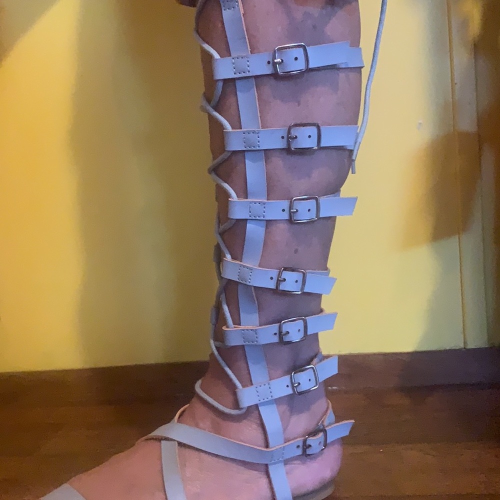 Gladiator Sandals ~ BNIB ~ 5/15/2022~last pair left Sz 8 Ash Blue - Picture 2 of 12